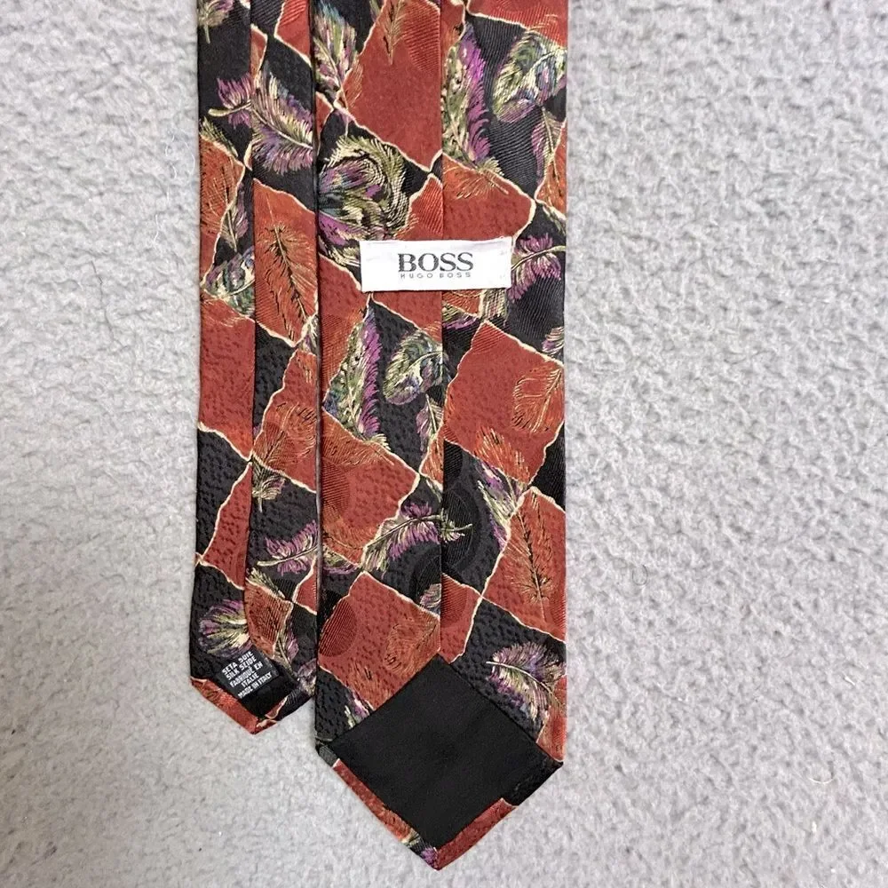 Hugo Boss men’s Feather Patterned Tie silk rust and black